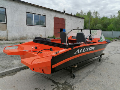 Лодка Aluton 490 DC