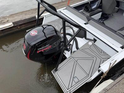 Моторная лодка Realcraft 510 NS