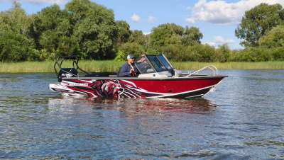 Моторная лодка Realcraft 470 NS NEO